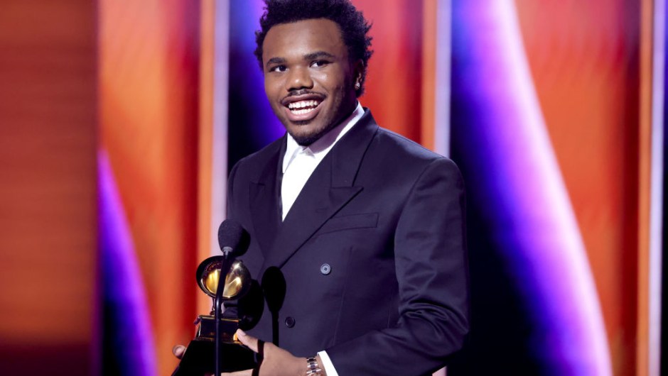 Baby Keem (en la imagen) se llevó el Grammy a mejor actuación de rap por la canción 'Family Ties' en conjunto con Kendrick Lamar. (Foto: Emma McIntyre/Getty Images for The Recording Academy)