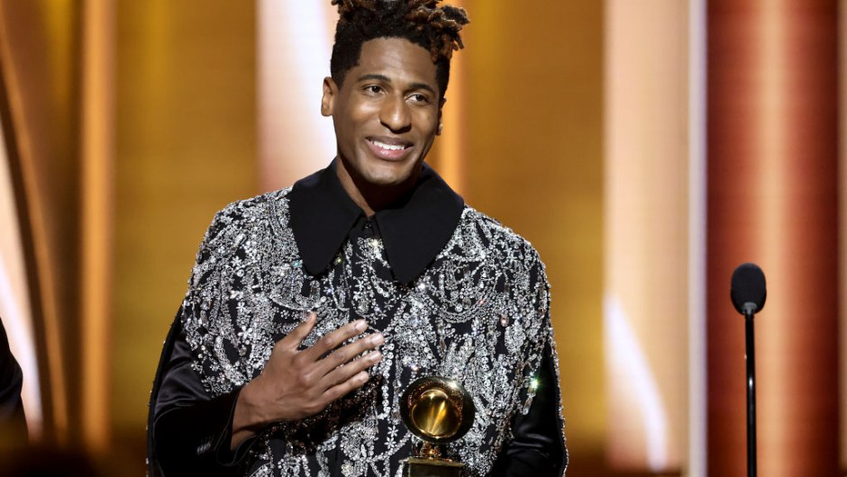 Jon Batiste (en la imagen) fue el ganador de Grammy a álbum del año por 'We Are'. (Foto: Emma McIntyre/Getty Images for The Recording Academy)