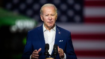 El presidente de EE. UU., Joe Biden, habla en POET Bioprocessing en Menlo, Iowa, el martes 12 de abril.