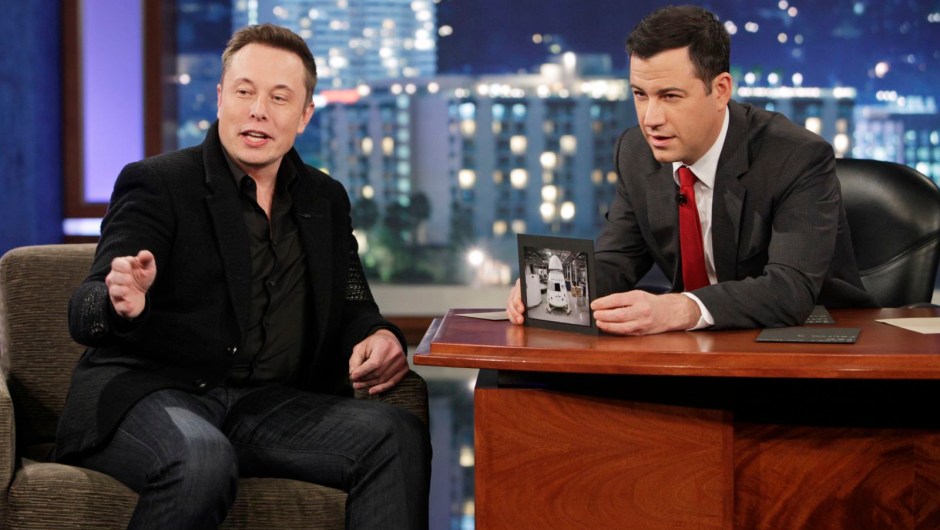 Musk aparece en el programa de entrevistas nocturno "Jimmy Kimmel Live" en 2013.Randy Holmes/Walt Disney Television/Getty Images