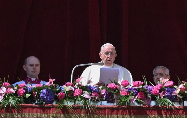 Pope Francis calls for peace amid the “Easter of war”