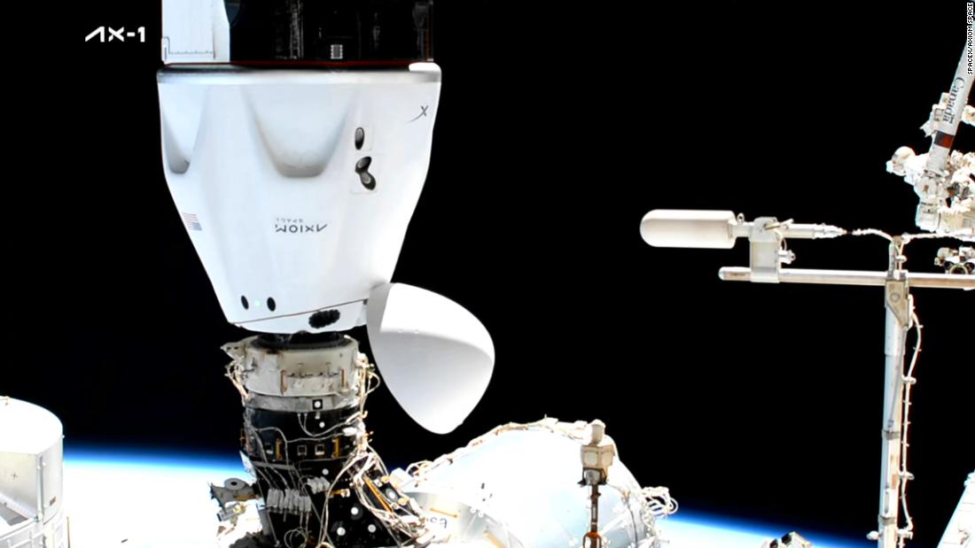 SpaceX i cywile przybywają na Międzynarodową Stację Kosmiczną