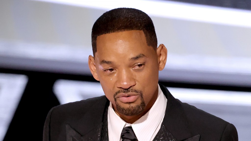 Will Smith resigns from the Academy after the incident with Rock
