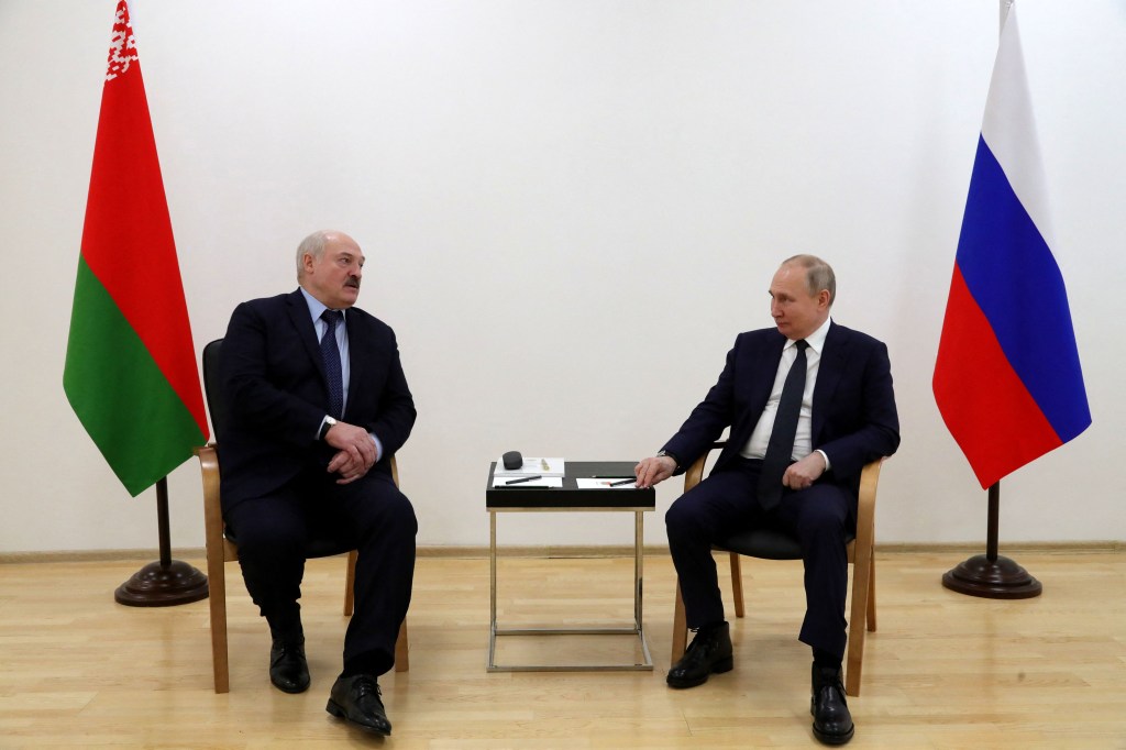 Co pozostało ze spotkania Putina z jego kolegą Łukaszenką?