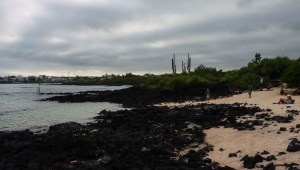 Una embarcación se hundió en Galápagos y derramó combustible
