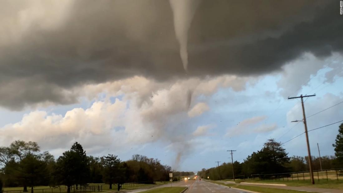 Wichita%2C+Kansas%3A+Massive+Tornado+Devastates+Historic+Downtown