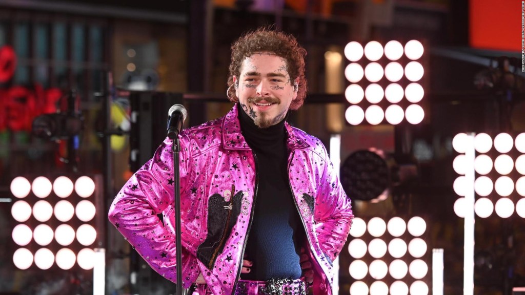 Post Malone expecting her first child