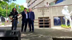 Presidente de Costa Rica cerró su último día de mandato al ritmo de Cerati