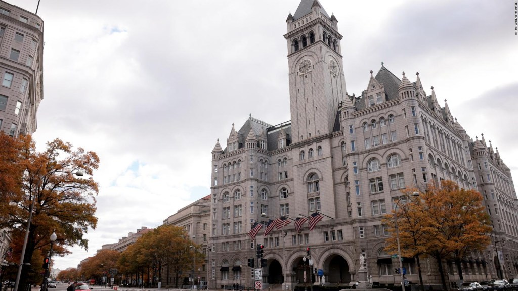 Trump vend les droits de location de son hôtel de Washington