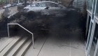 Video capta choque de un Tesla contra centro de convenciones