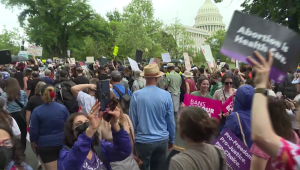 Estadounidenses salen a la calle para defender el derecho al aborto