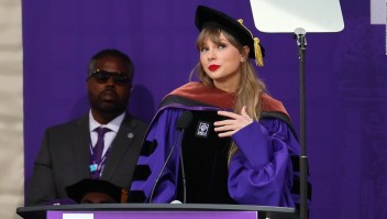 Consejos de la doctora Taylor Swift a los graduados de 2022
