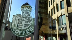 Starbucks se va de Rusia para siempre