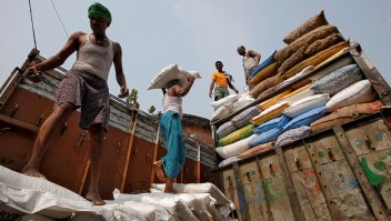 India restringe las exportaciones de azúcar
