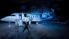 Un avión museo permite "conversar" con Diego Maradona