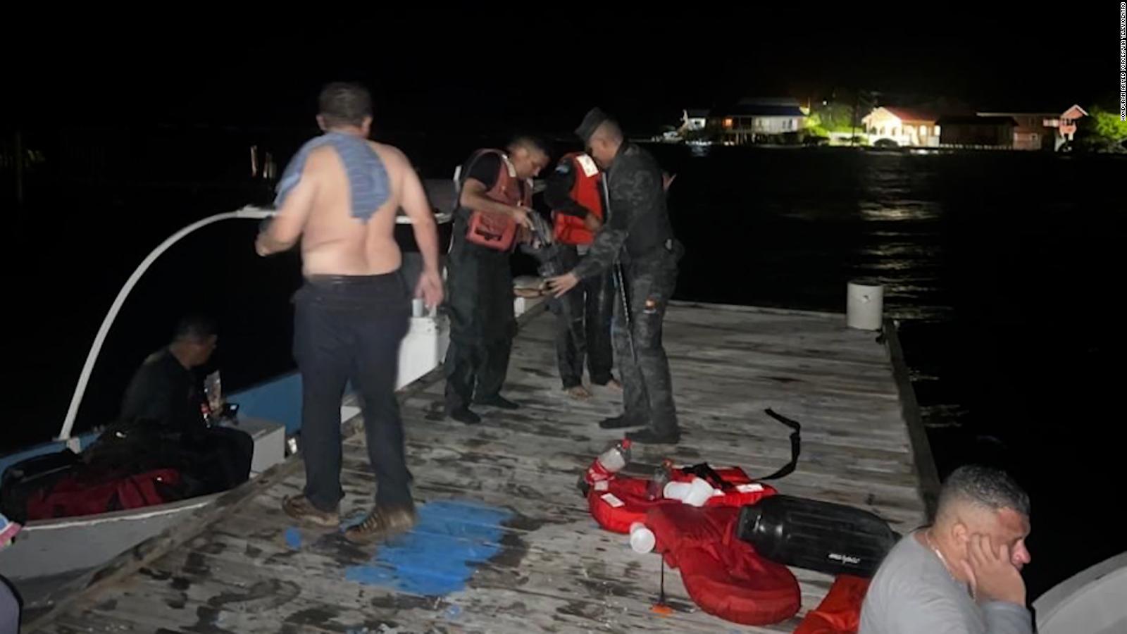 Así fue el rescate de 10 personas de un naufragio en Honduras