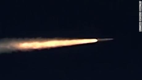 ¿Qué son los misiles hipersónicos que Rusia lanza en Ucrania?