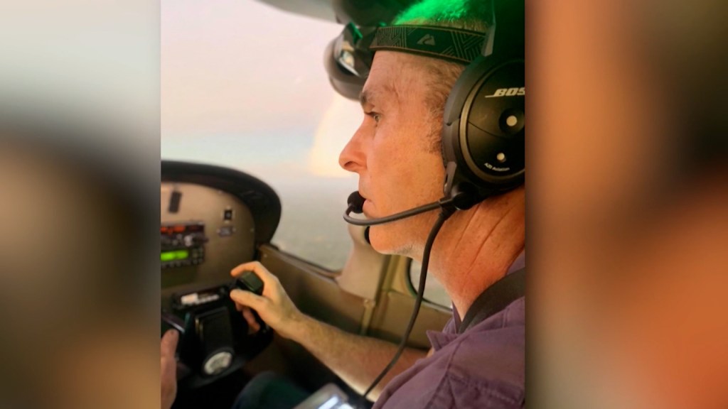 Paso a paso: controlador aéreo narra aterrizaje de pasajero sin experiencia cafe