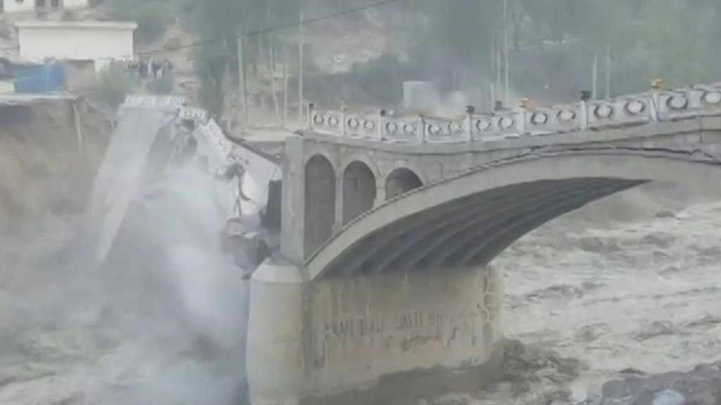 Shocking images of a bridge collapse in Pakistan