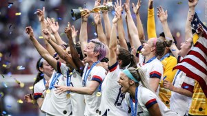 Jugadores y jugadoras de fútbol en EE.UU. recibirán el mismo pago por el Mundial deportes café
