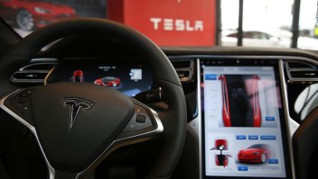 EE.UU.: amplían investigación sobre asistencia al conductor de Tesla