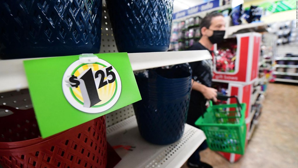 More people shop at dollar stores