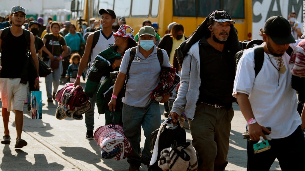 Una mega caravana de migrantes parte del sur de México rumbo a Estados Unidos