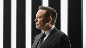 Musk presiona a Twitter en medio del proceso de compra