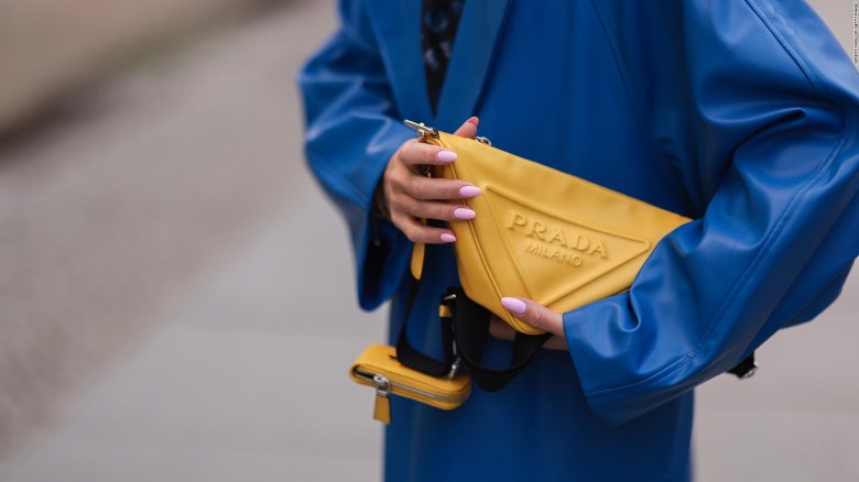 Marcas de lujo como Louis Vuitton y Prada están utilizando blockchain para proteger sus productos.