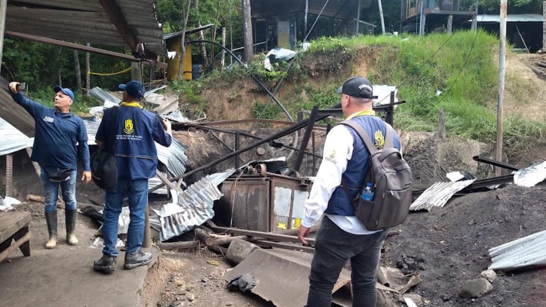 Un muerto y 14 desaparecidos tras explosión en una mina