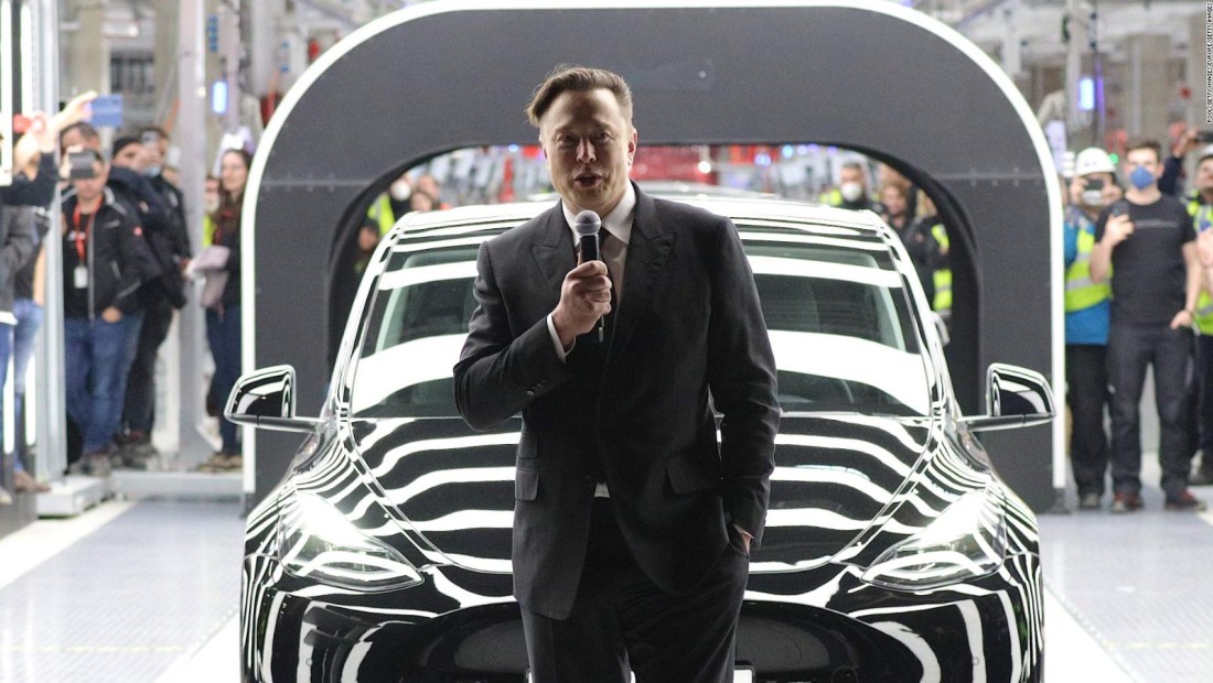 Musk obligará a sus empleados de Tesla a trabajar desde la oficina
