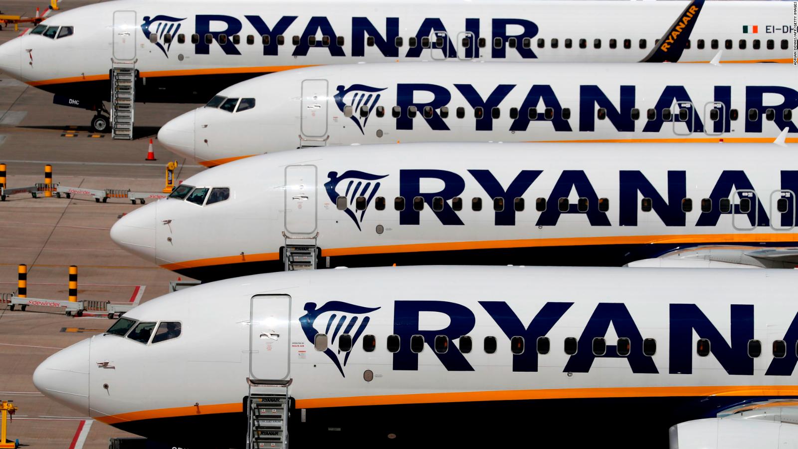Ryanair responde a Consumo: No vamos a cambiar la política de