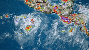 Posible ciclón obliga a cerrar la navegación en Acapulco