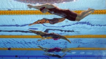 Aprueban restricciones para atletas transgénero en natación