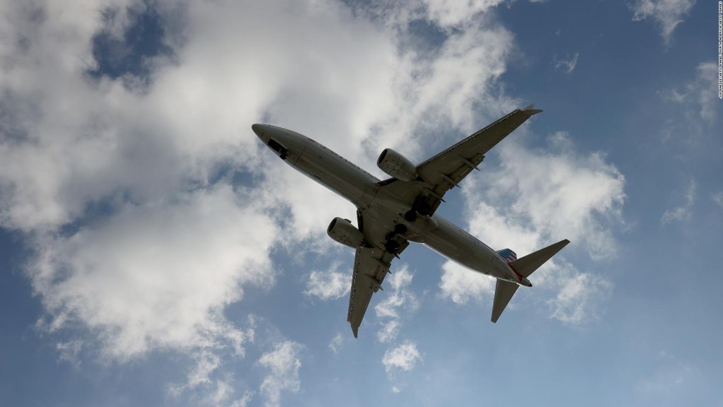Problemas obligan a cancelar más de 3.000 vuelos en EE.UU.