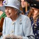 Reina Isabel II reaparece en un evento público