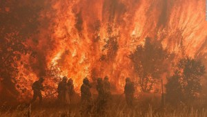 Las imágenes desoladoras de uno de los peores incendios del siglo en España