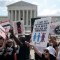 La Corte Suprema de Estados Unidos anuló la sentencia que habilitaba el derecho al aborto en el país