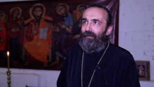 Ucranianos se refugian en albergue de un sacerdote en Rusia