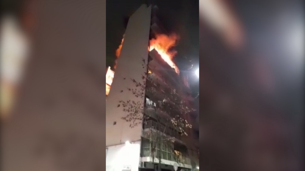 Several dead and injured after fire in Buenos Aires