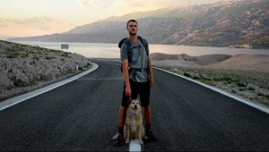Un hombre pasó siete años recorriendo el mundo con su perro