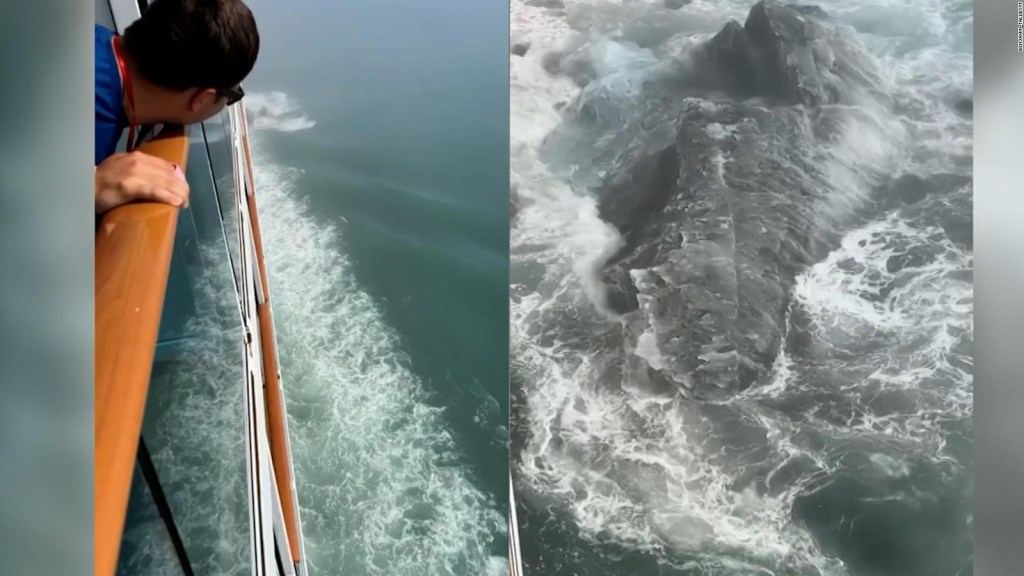 A Norwegian Sun cruise ship collided with a small iceberg