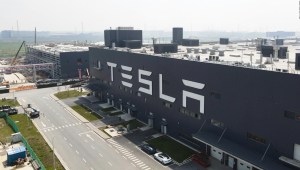 Tesla reporta caída en sus ventas y en su producción