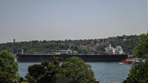 Turquía detiene a barco ruso por sospecha de cargamento robado