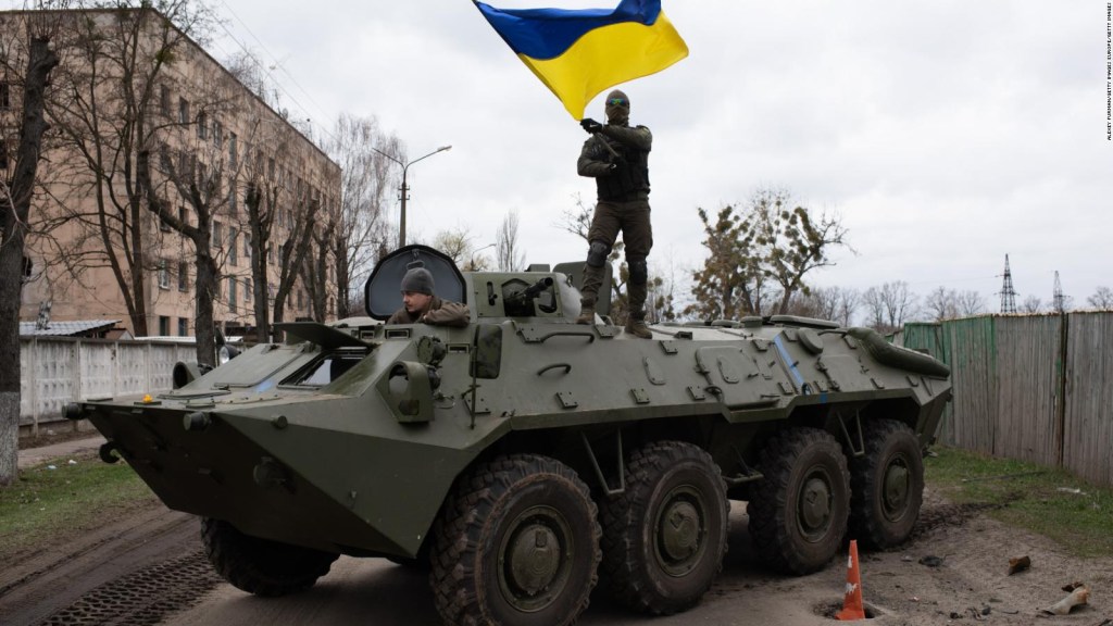 Ucranianos regresan a sus hogares pese a la invasión rusa