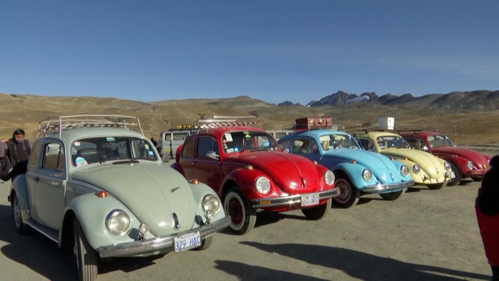 La Cordillera Real de Bolivia se llena de escarabajos Volkswagen