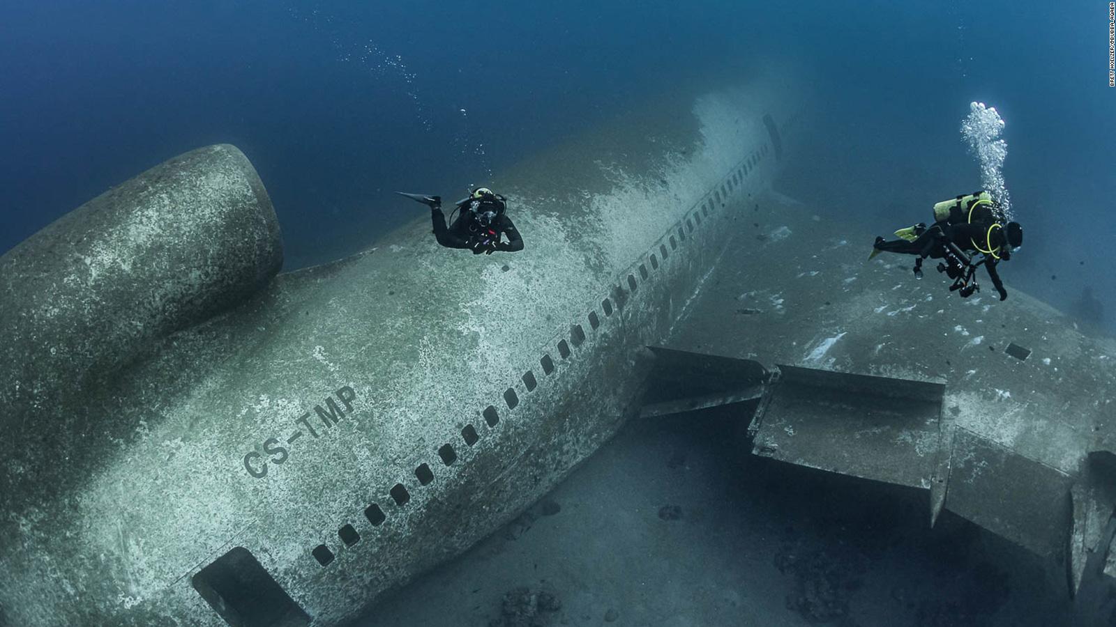 PHOTOS This Abandoned Plane In The Red Sea Is A Diving Adventure Like   220714105916 02 Body Red Sea Plane Wreck Scuba Divers Full 169 