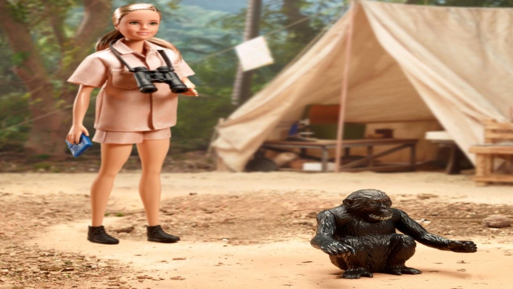 This is the special touch of the Barbie created in honor of the primatologist Jane Goodall