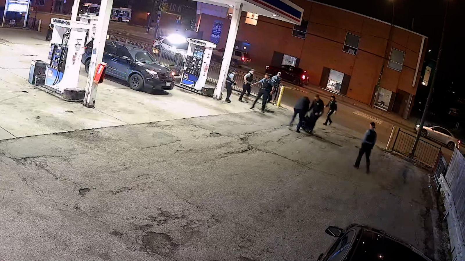 A Video Shows The Moment A Chicago Police Officer Shoots An Unarmed 13 ...