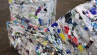 Empresa crea bloques de residuos plásticos para la construcción